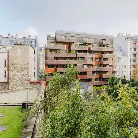 D'une Apartment